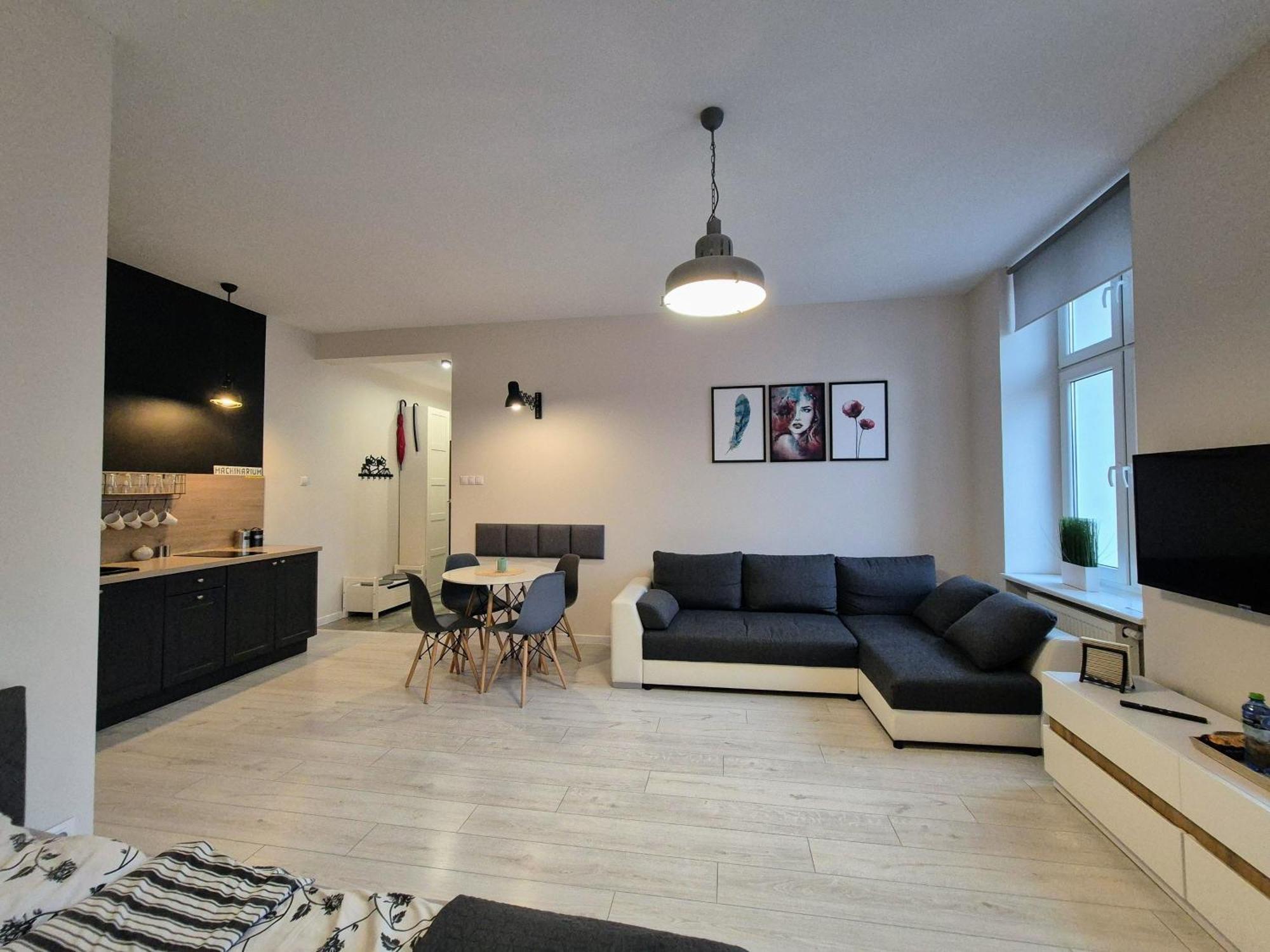 Charming Apartment In The City Centre, Lodz Exterior photo